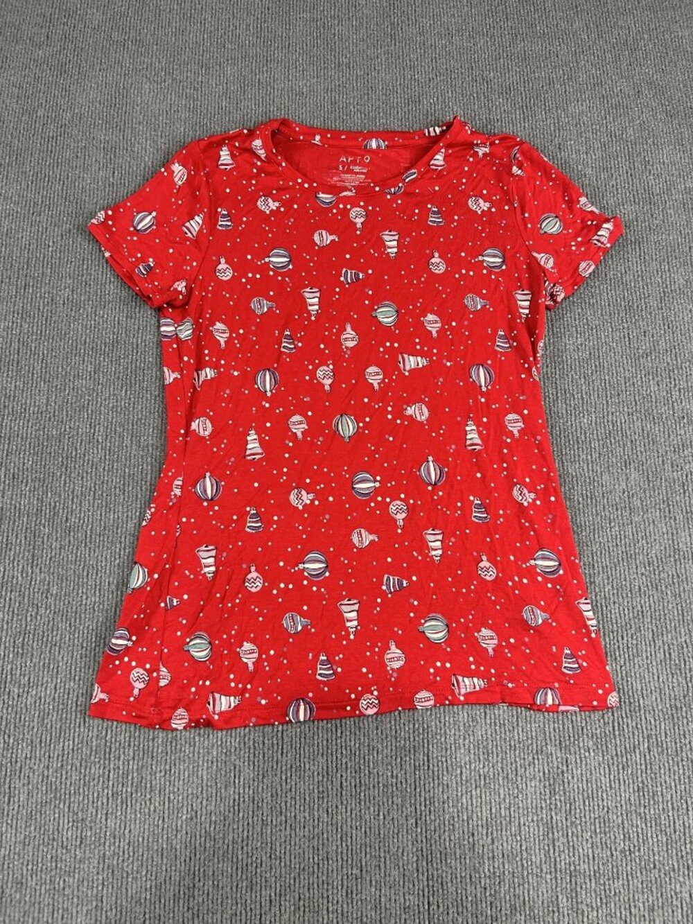 Apt. 9 Womens Red Ornament Print Short Sleeve T-Shirt Size Small